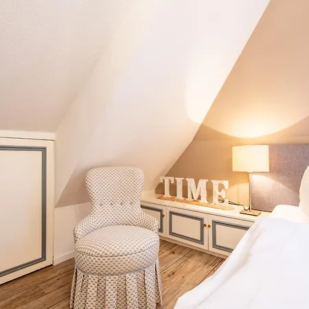 Haus Soenshoern 10 Whg 4 *